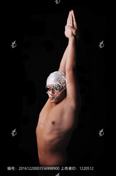 男性游泳運動員