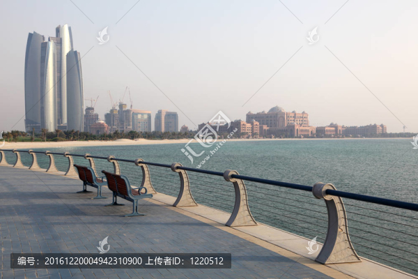 漫步在阿布扎比；阿拉伯聯(lián)合酋長(zhǎng)國。攝于第二六月2011