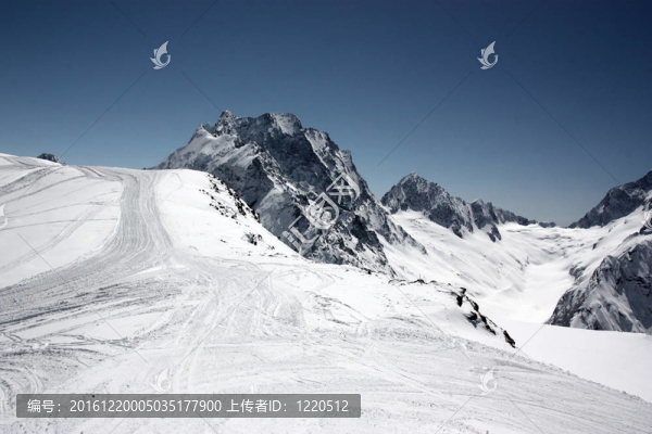 高加索山脈山區(qū)滑雪勝地