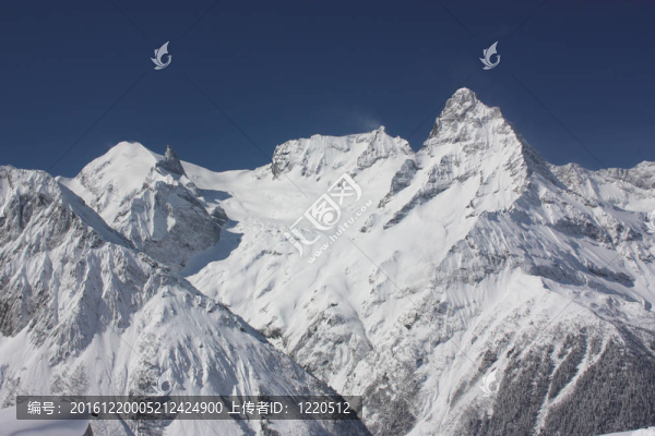 高加索山脈山區(qū)滑雪勝地