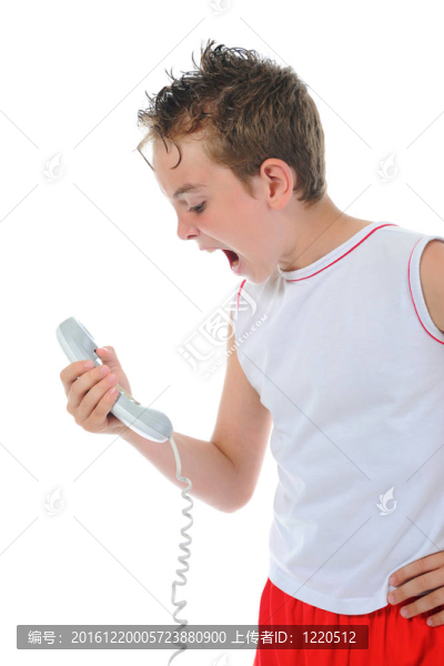緊張的男孩