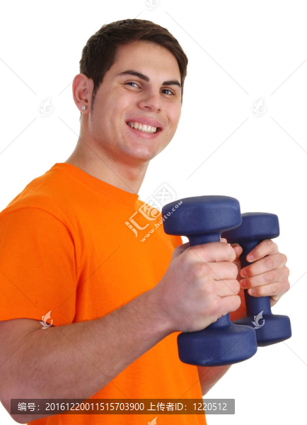 男人用啞鈴