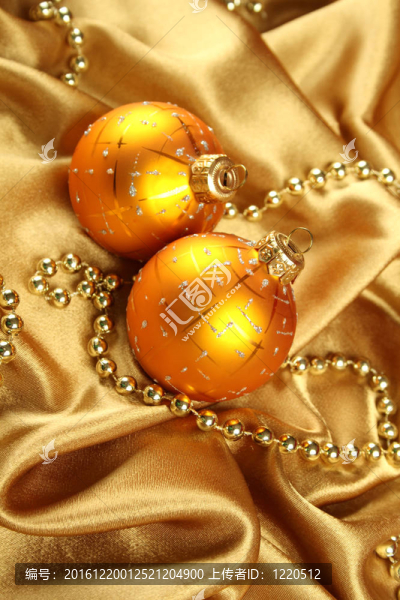 金色的新年