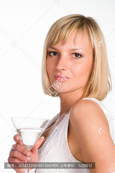 漂亮女孩與玻璃