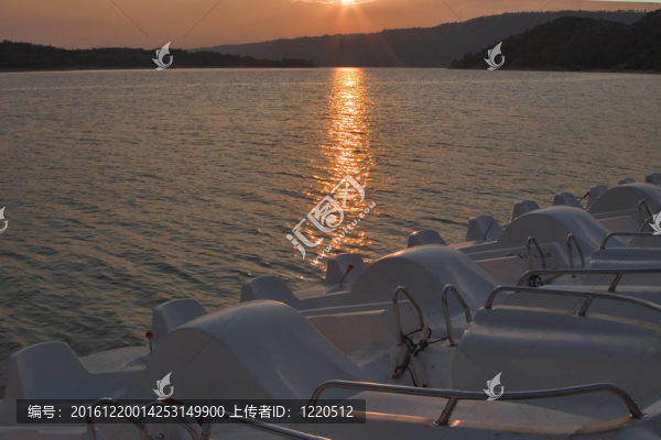 水上自行車