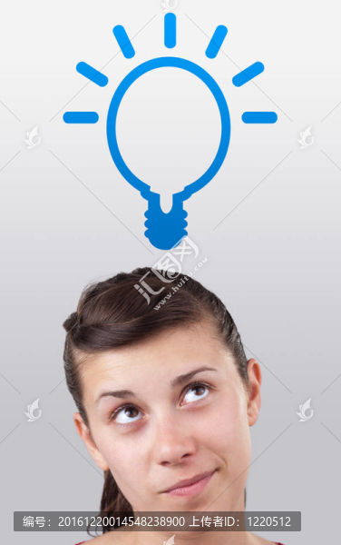 少女看概念型符號