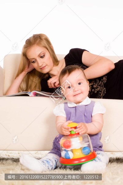 媽媽和她的小女兒