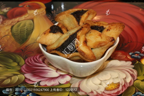 普珥節(jié)的猶太糕點(diǎn)hamantashen