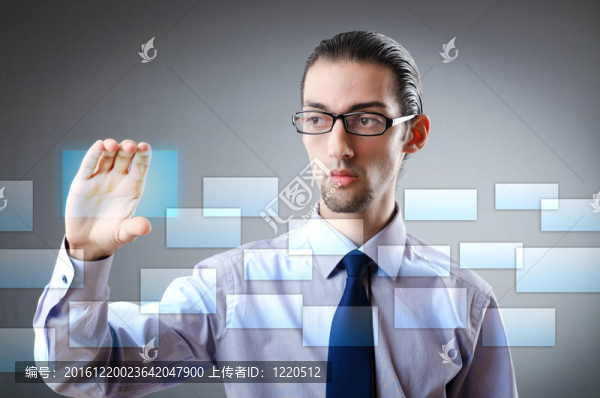 商家按下虛擬按鈕