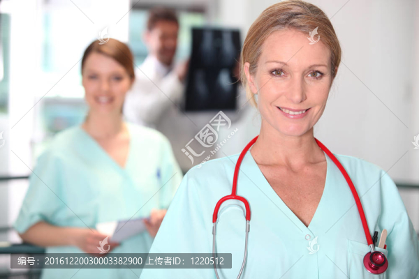 拍片室女護士。