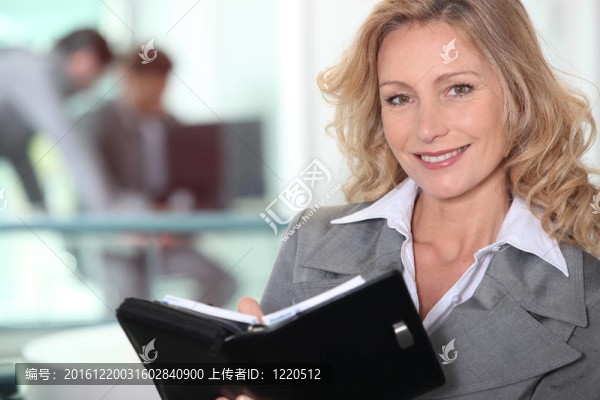 成熟女性自信