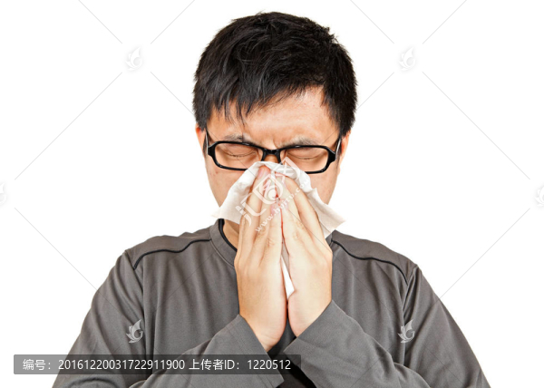 打噴嚏的人