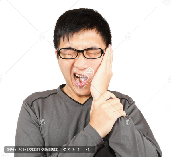 有痛苦表情的人