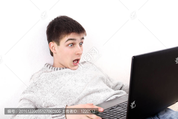 驚喜少年用筆記本