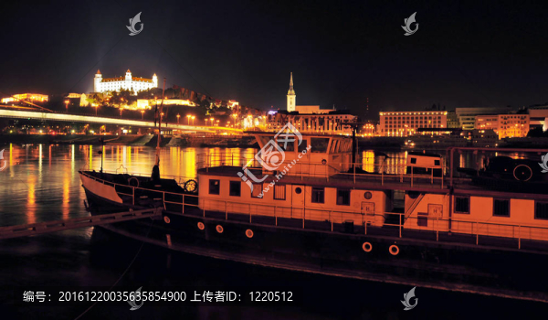 布拉迪斯拉發(fā)的夜晚