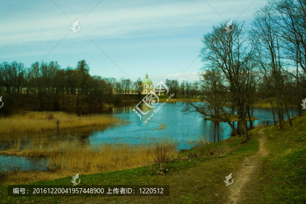 春天公園的東正教堂。
