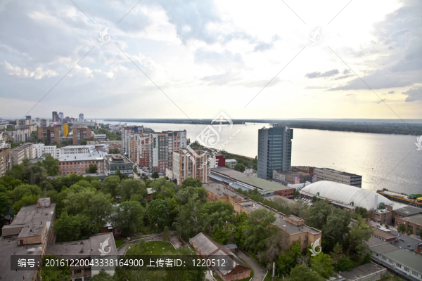 Samara在上面。城市中心的典型建筑。俄羅斯