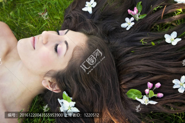 蘋果花的女人