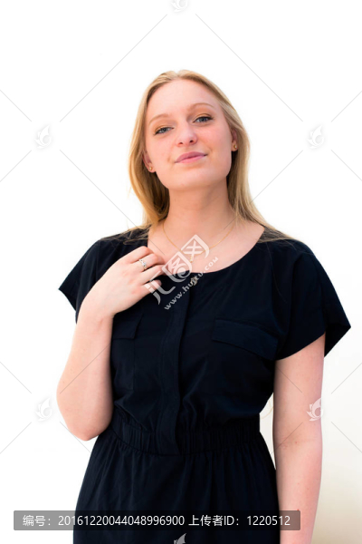 年輕漂亮的女人