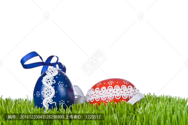 草中復(fù)活節(jié)彩蛋