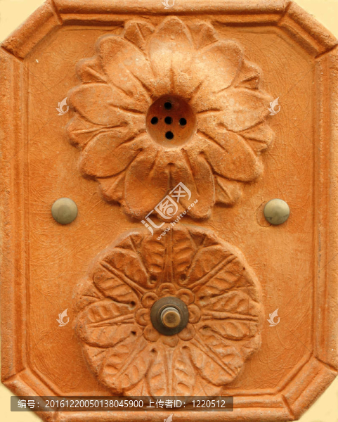 復(fù)古藝術(shù)門鈴在赤陶土從托斯卡納；因普魯內(nèi)塔；意大利；歐洲