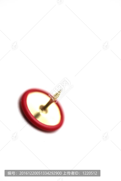 紅色圖釘分離