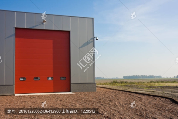 在荷蘭的廣泛領(lǐng)域的大機(jī)庫(kù)