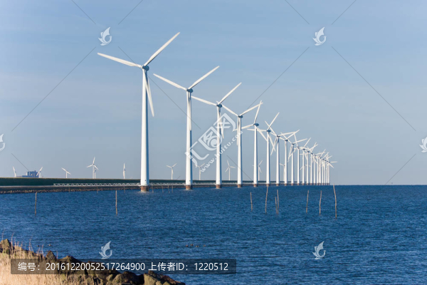 在荷蘭海上風(fēng)力發(fā)電機(jī)
