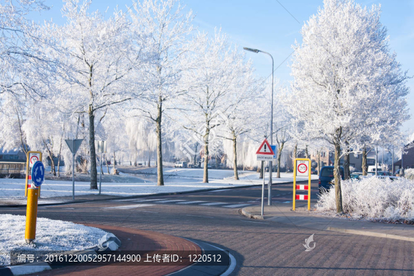 在冬季交通圈的住宅區(qū)