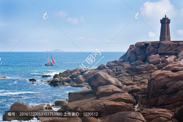 布列塔尼地區(qū)多巖石的海岸；法國