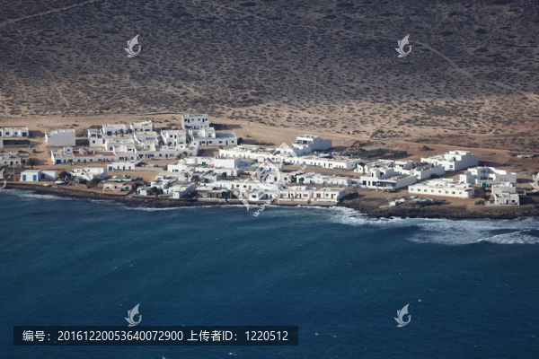 在加那利群島La,Graciosa漁村鳥瞰圖；蘭薩羅特島西班牙