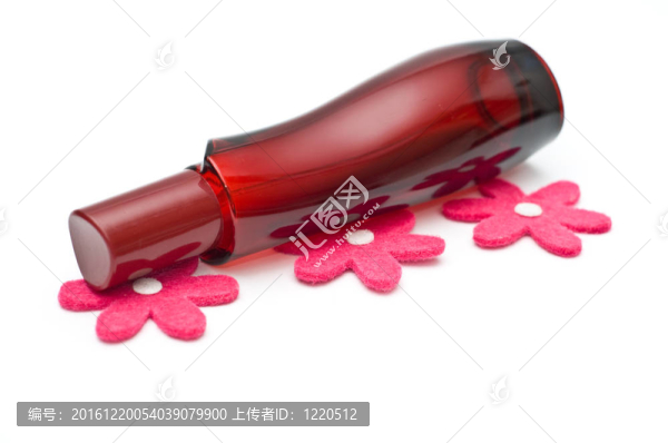 紅色香水瓶三手工制作的花