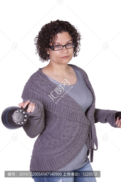 女人喝咖啡站起來
