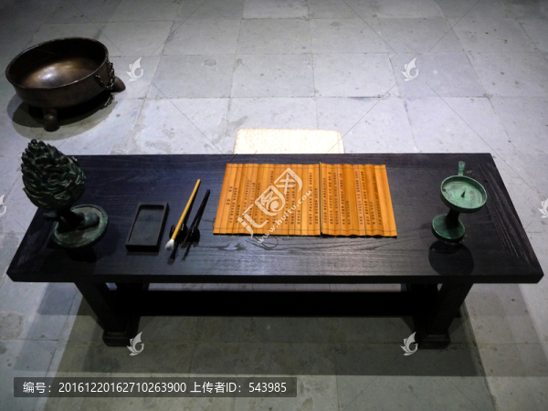 古代書(shū)案