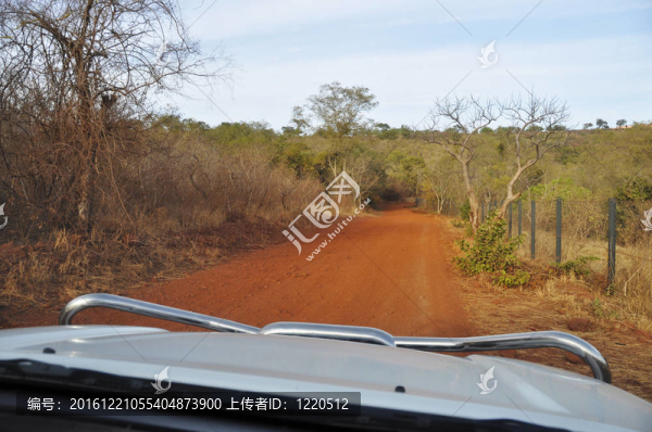 在非洲駕駛4x4