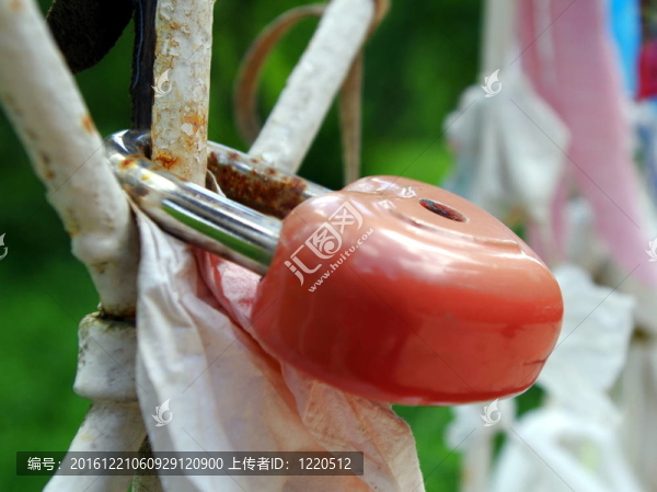 心鎖是永恒愛(ài)的象征