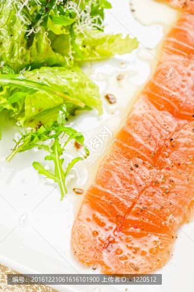 魚生牛肉沙拉