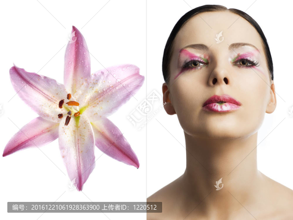 花妝；她是三個(gè)月來的