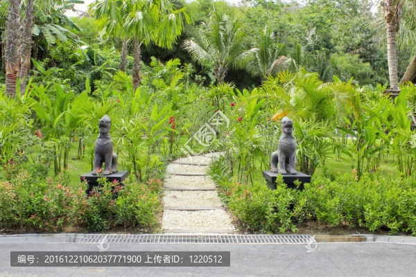 公園和獅子雕像