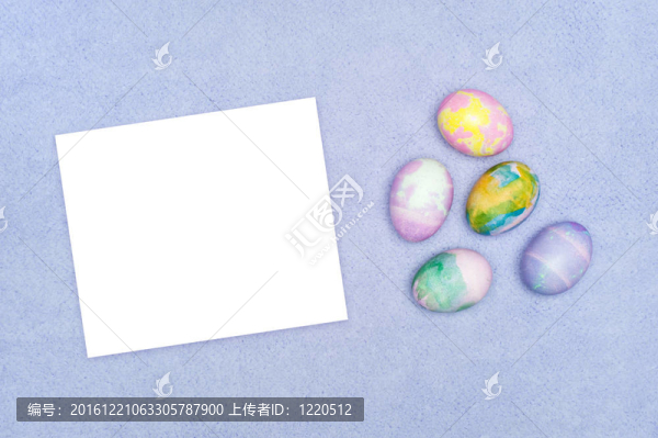 帶空白卡片的復(fù)活節(jié)彩蛋