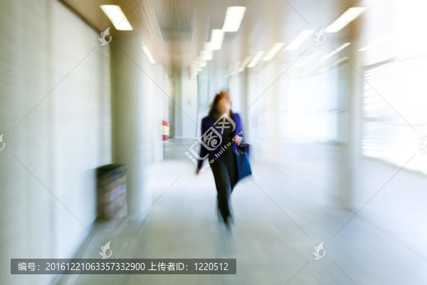 生意人走