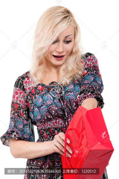婦女與購物袋