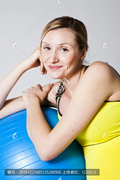 孕婦放松對健身球