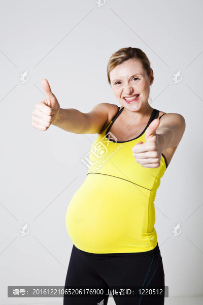 孕婦做大拇指