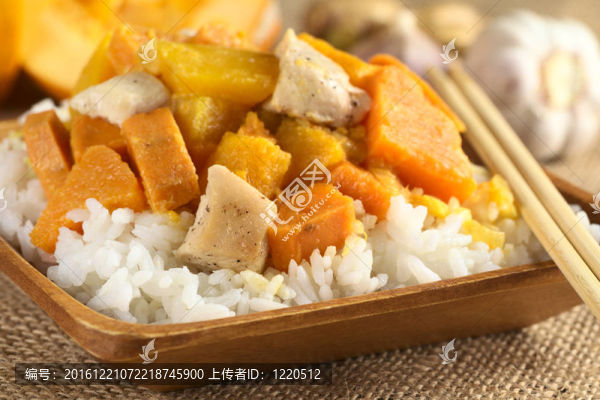 南瓜咖喱雞肉