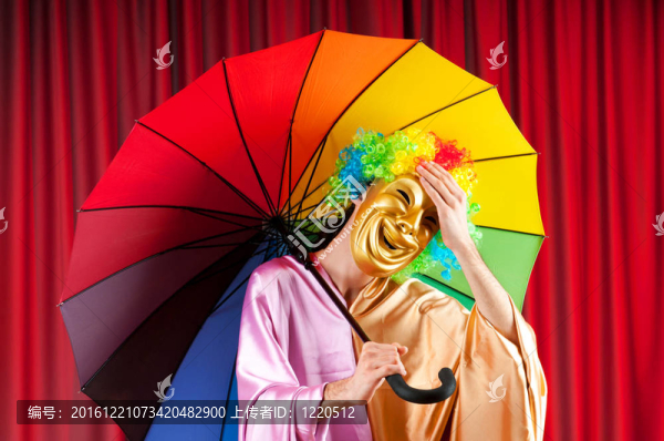 劇場概念與蒙面演員