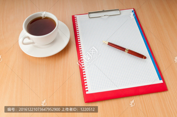 空白頁和茶葉的粘合劑