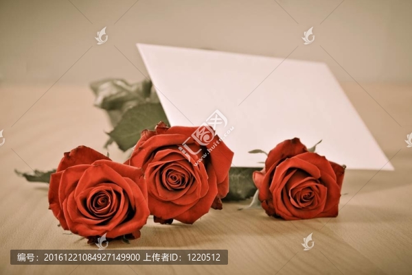 桌上的愛情信息