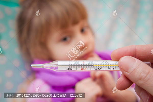 高溫的小女孩
