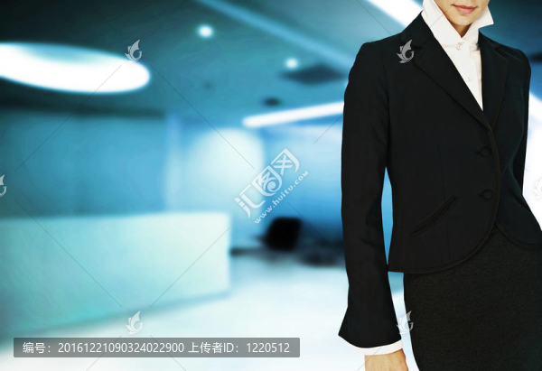 現(xiàn)代商業(yè)辦公室的女性
